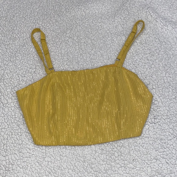 Millennial Pink Daffodil Crop Top - Picture 1 of 8